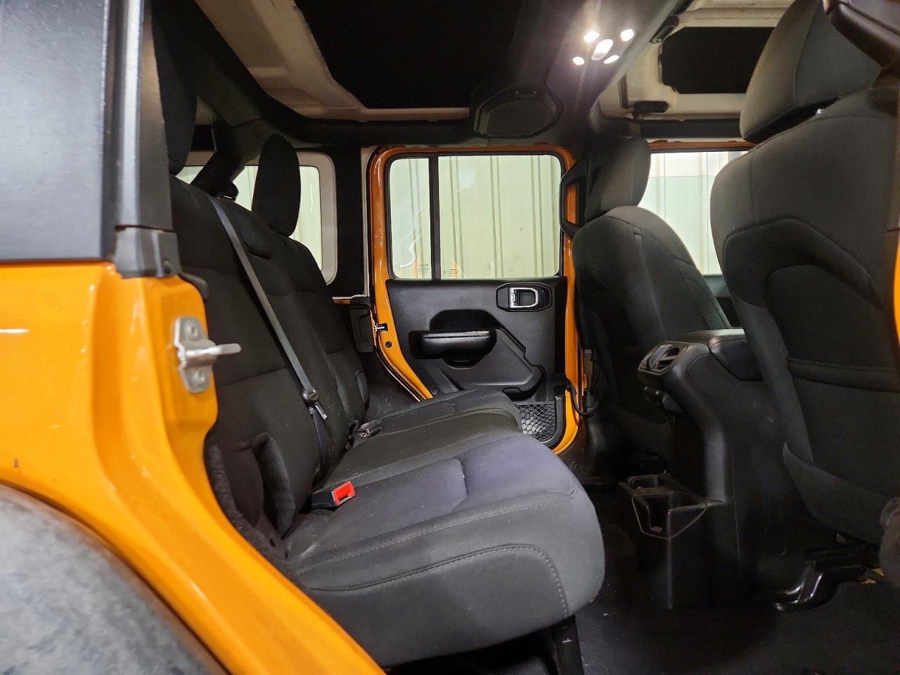 2021 JEEP WRANGLER — фото 11
