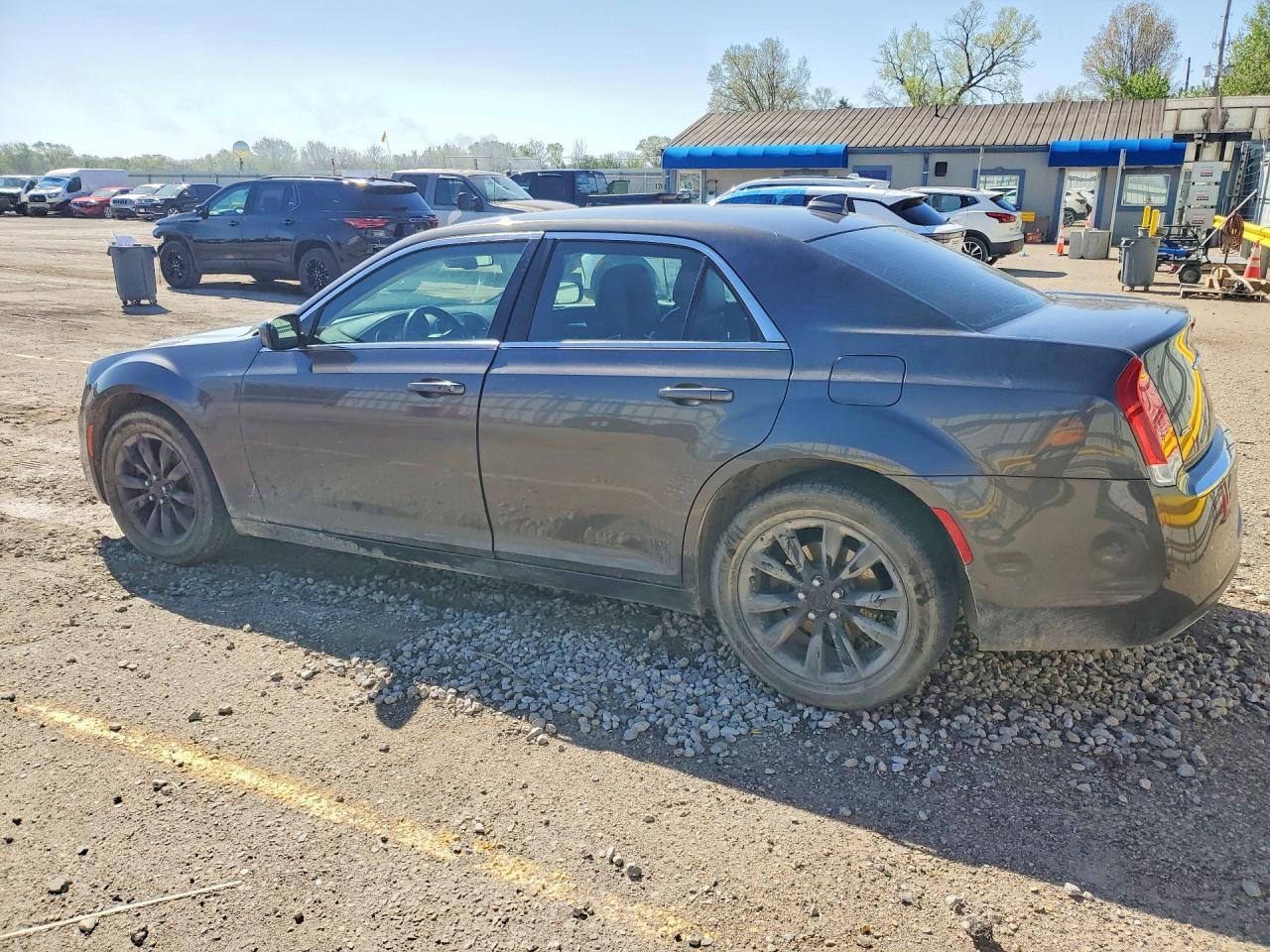 CHRYSLER 300