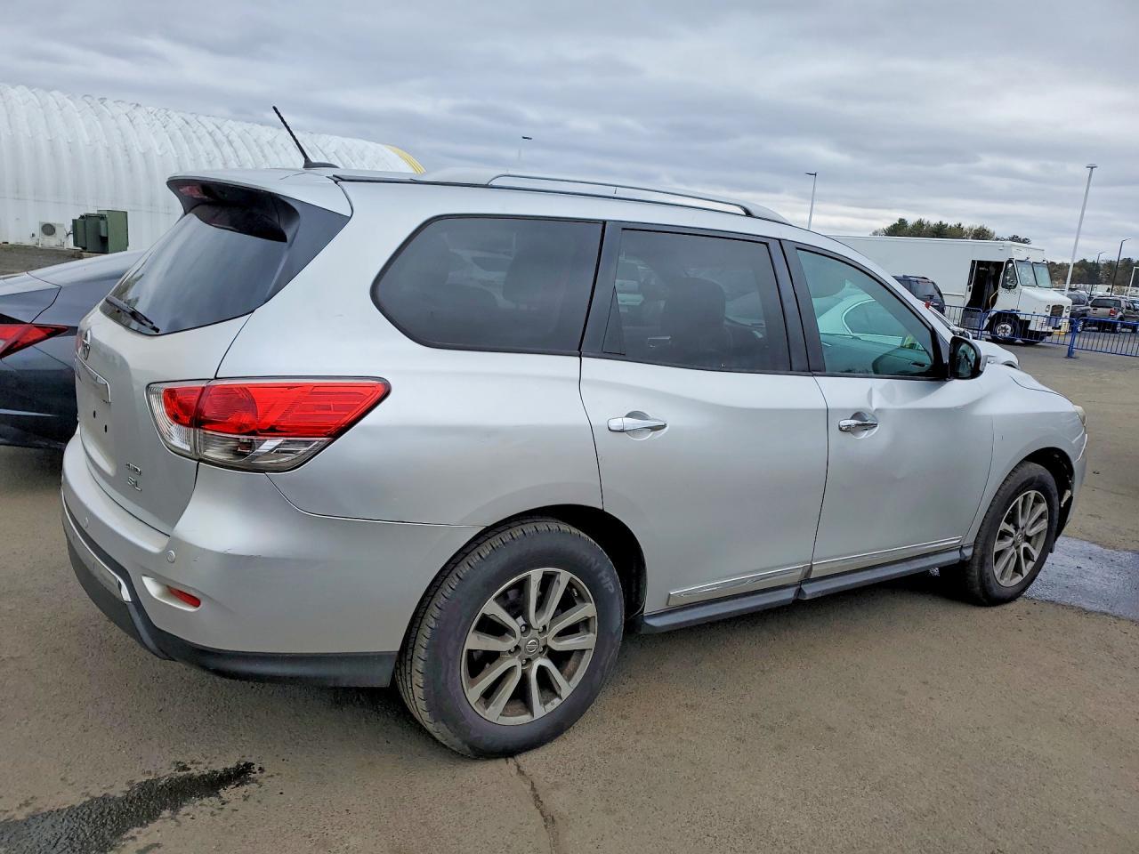 NISSAN PATHFINDER