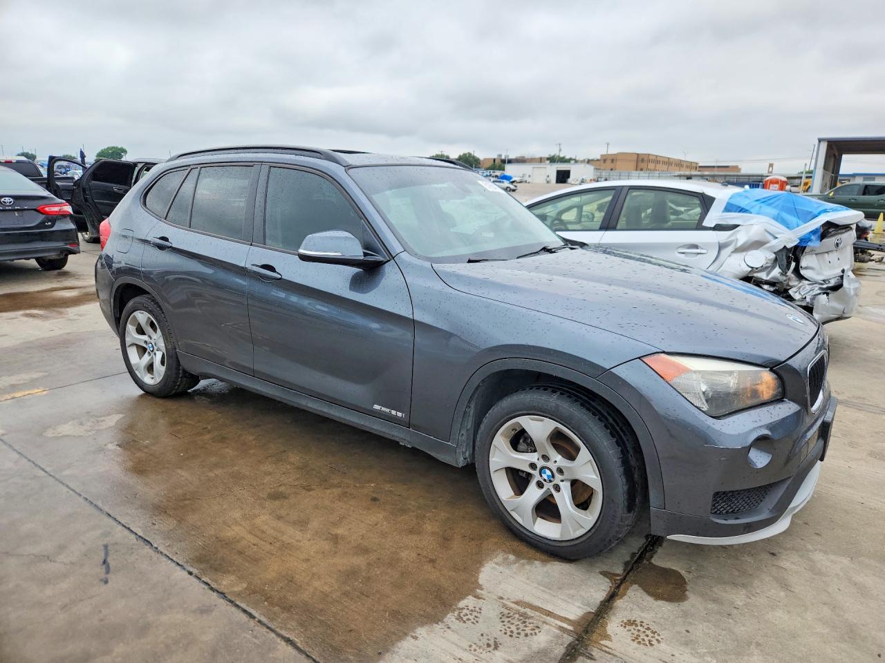 2015 BMW X1 — фото 4