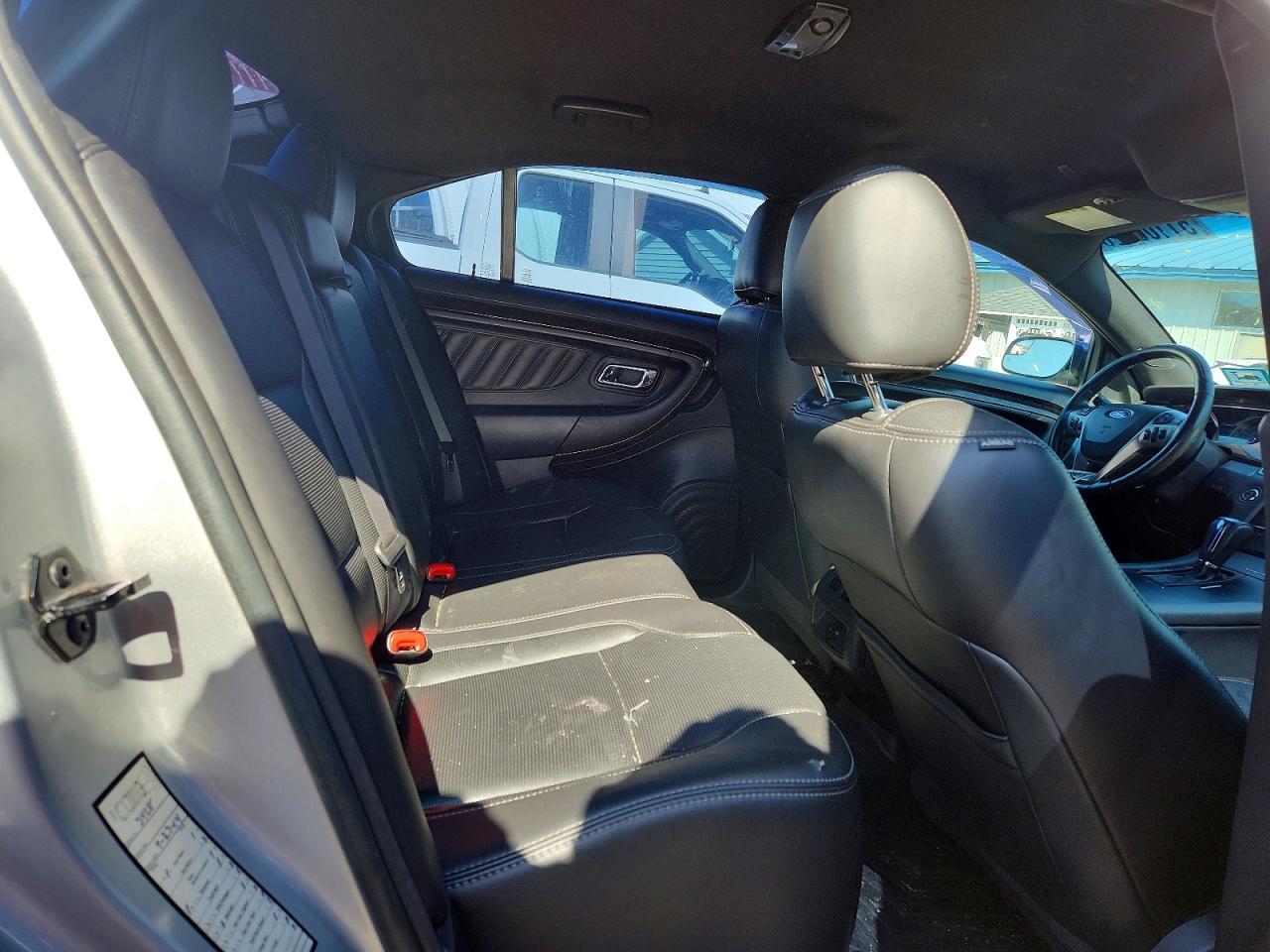 FORD TAURUS