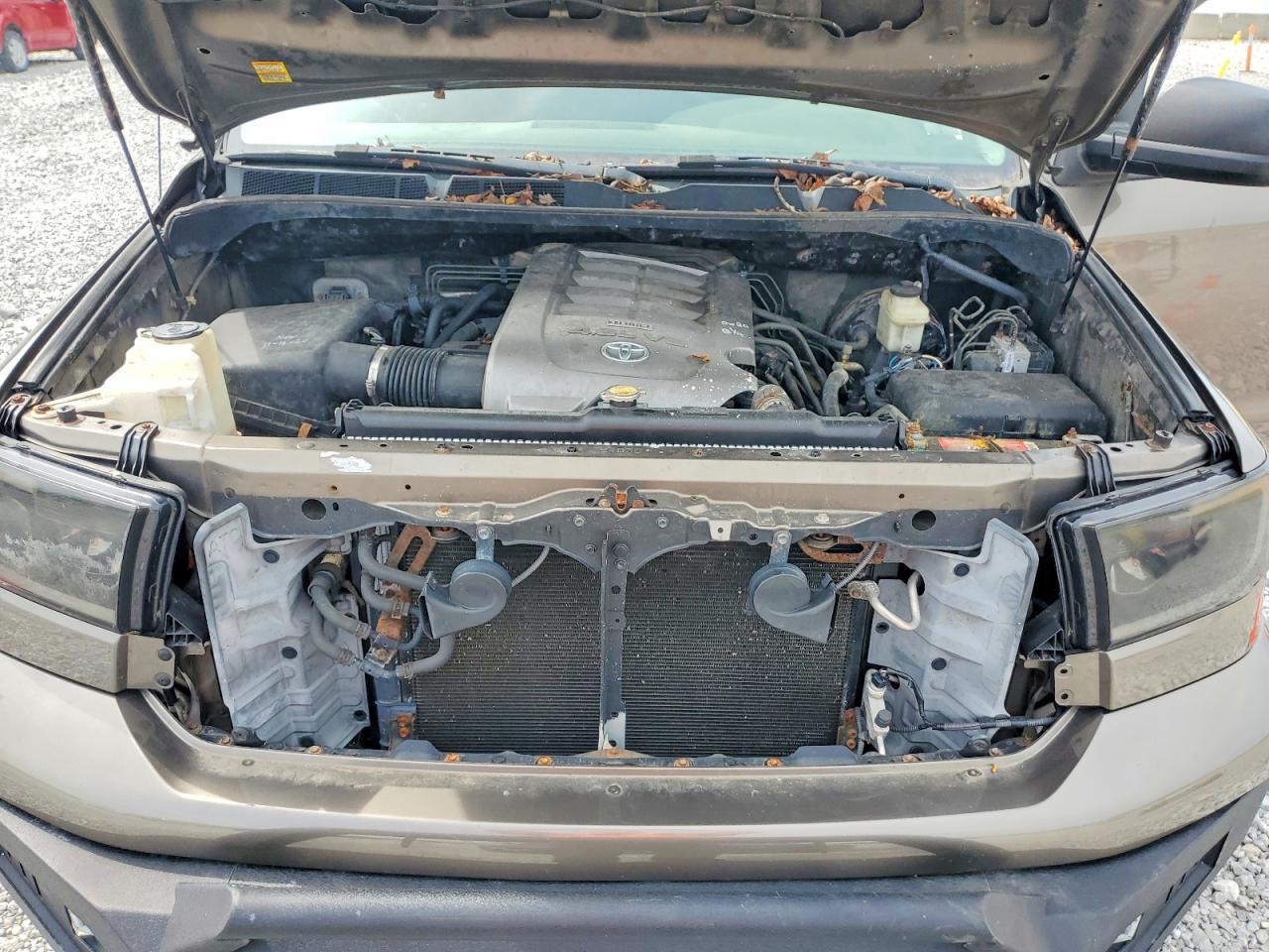 TOYOTA TUNDRA