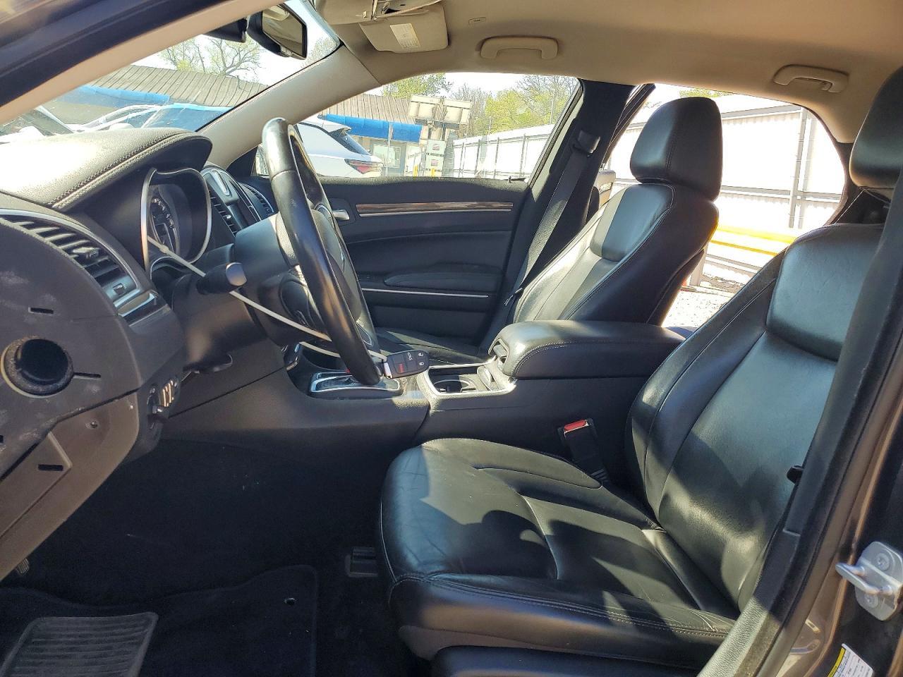 CHRYSLER 300