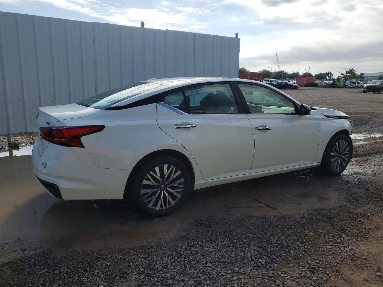 NISSAN ALTIMA