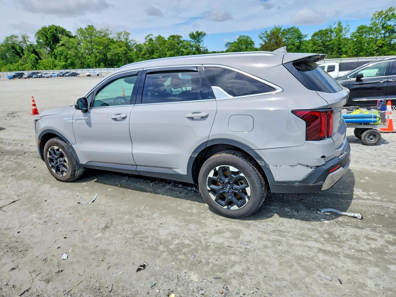 2024 KIA SORENTO — фото 2
