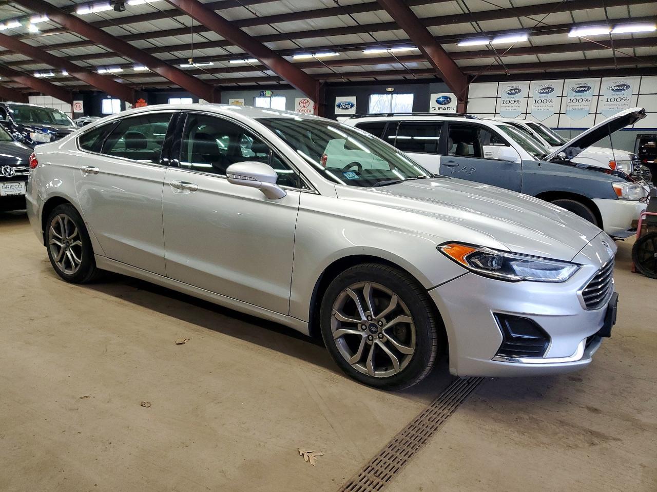 FORD FUSION