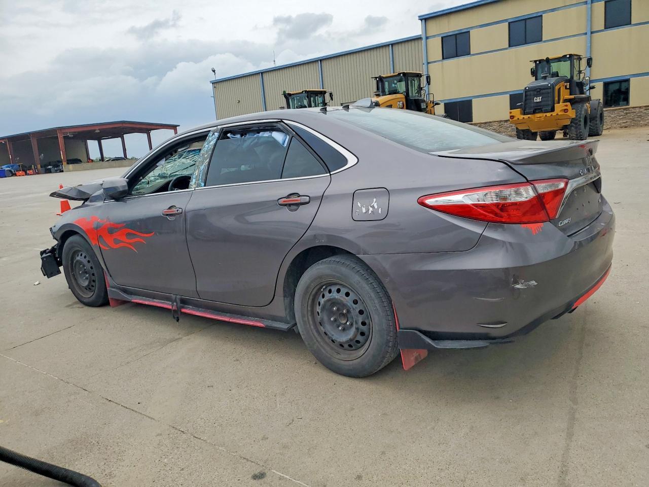 2016 TOYOTA CAMRY — фото 2
