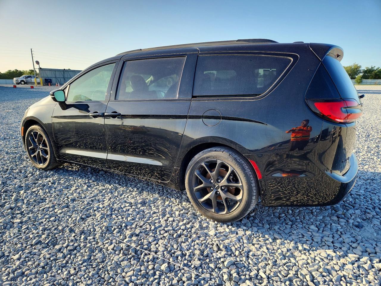 CHRYSLER PACIFICA