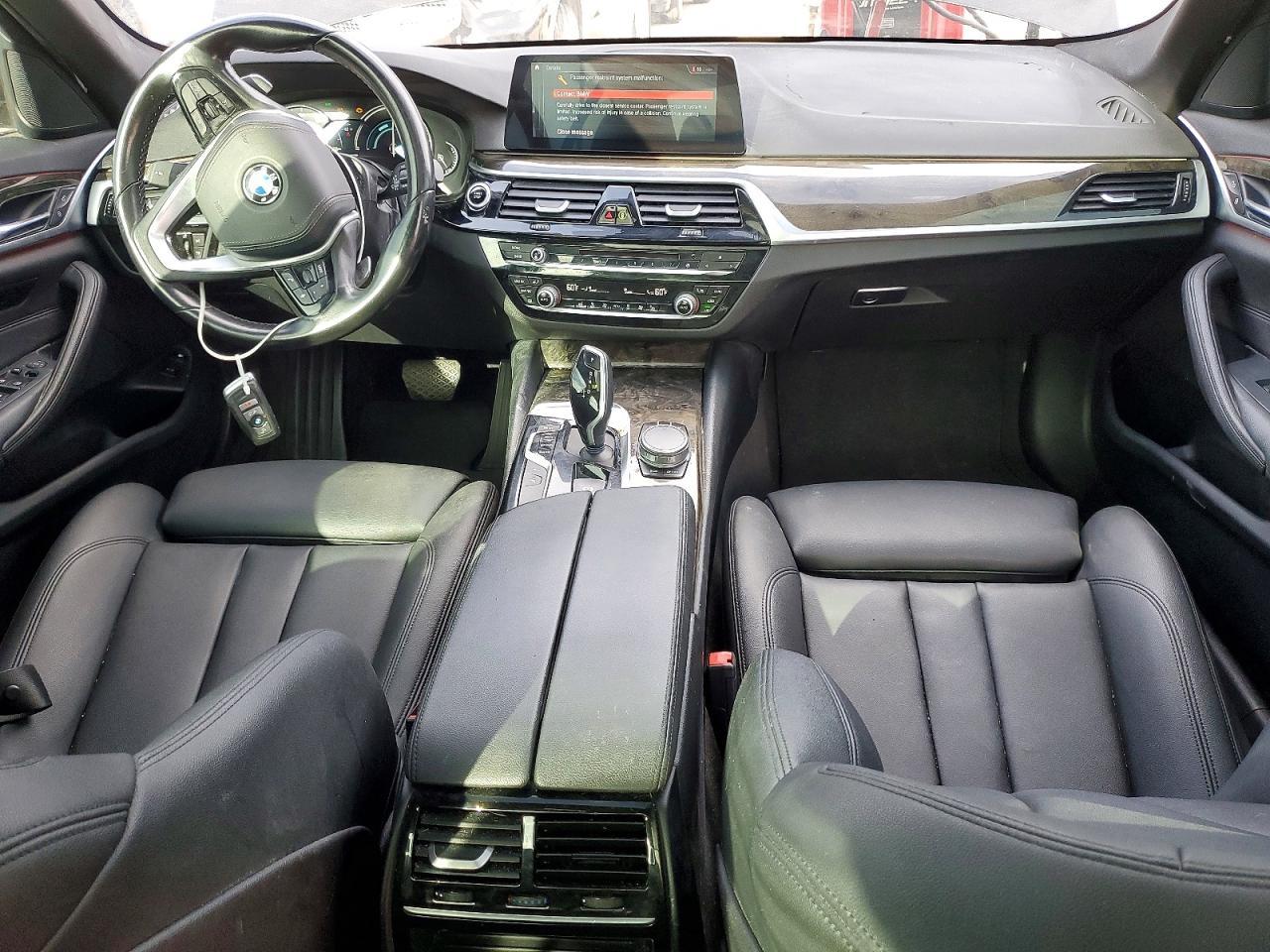 2019 BMW 5 SERIES — фото 8