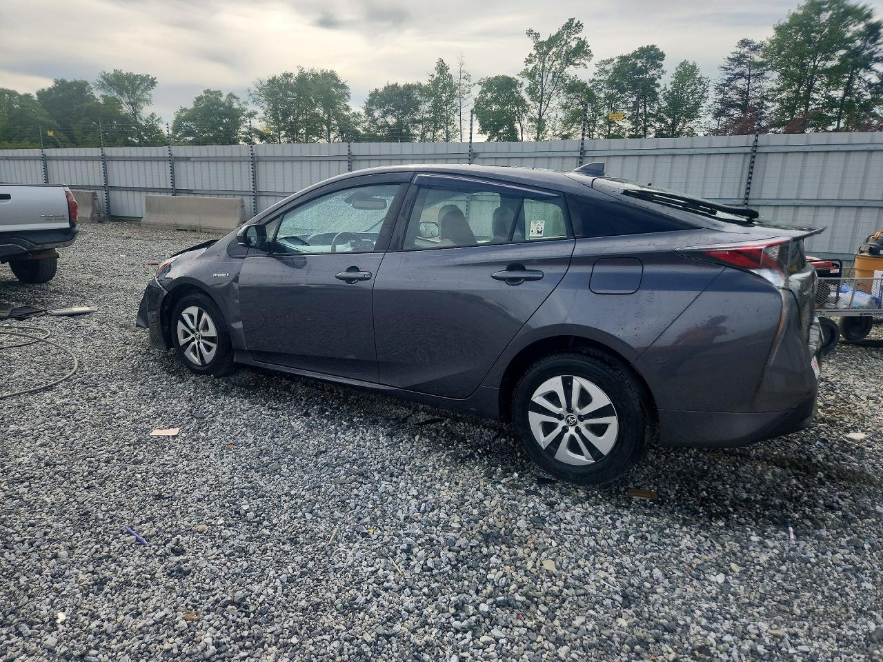 2016 TOYOTA PRIUS — фото 2
