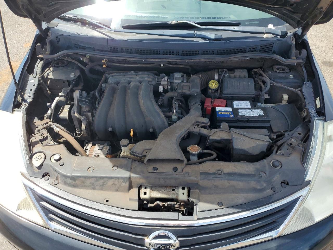 NISSAN VERSA