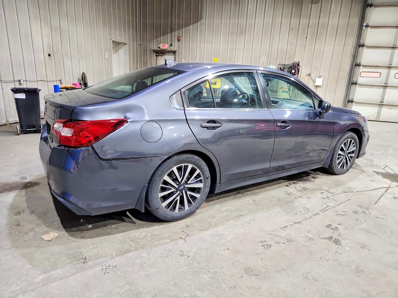 2019 SUBARU LEGACY — фото 3