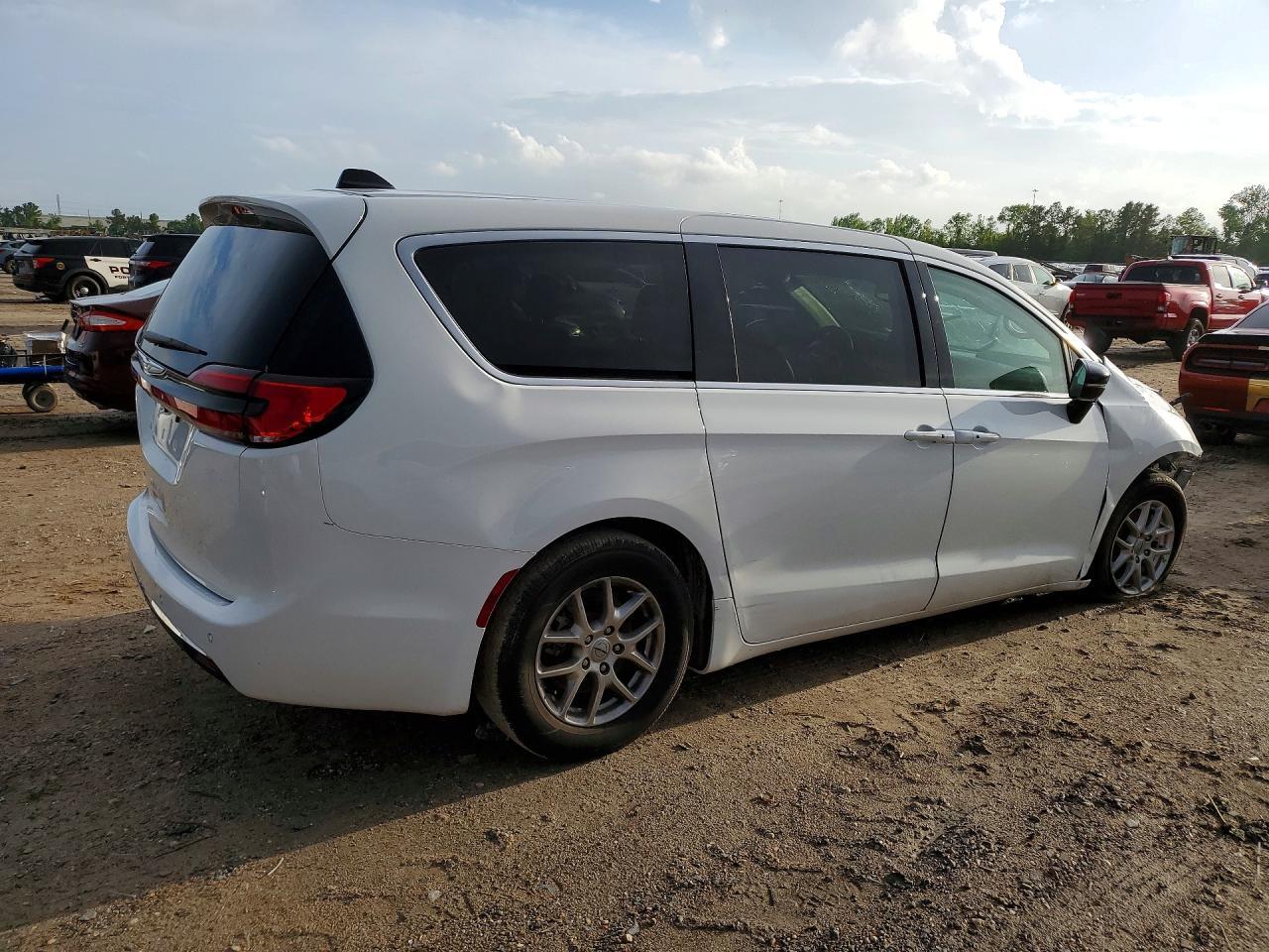 CHRYSLER PACIFICA