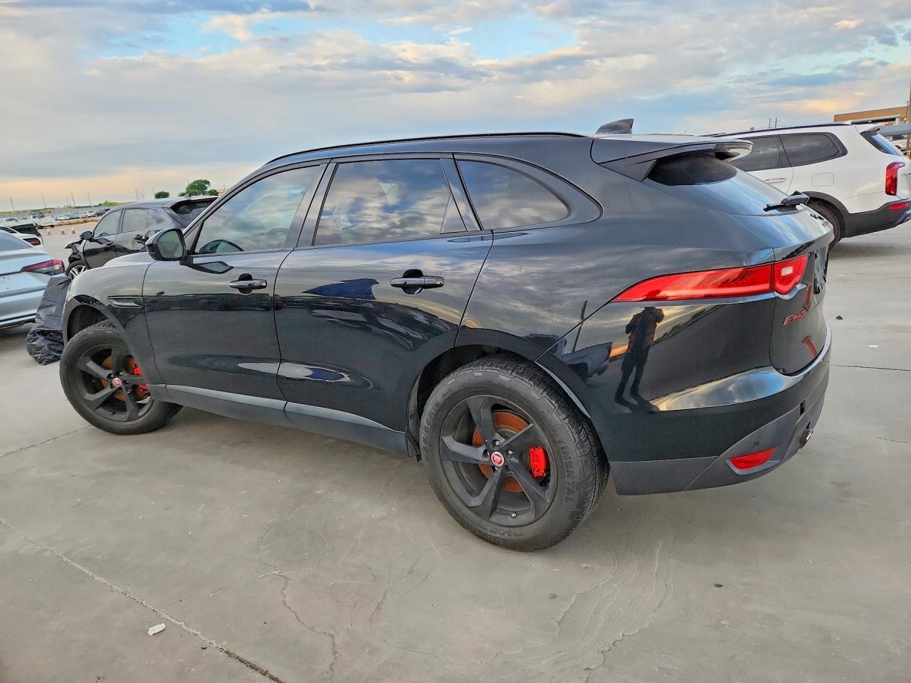 2018 JAGUAR F-PACE — фото 2