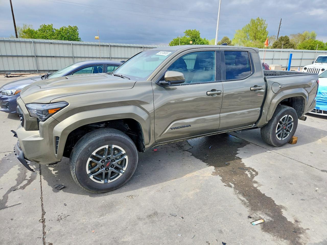 TOYOTA TACOMA