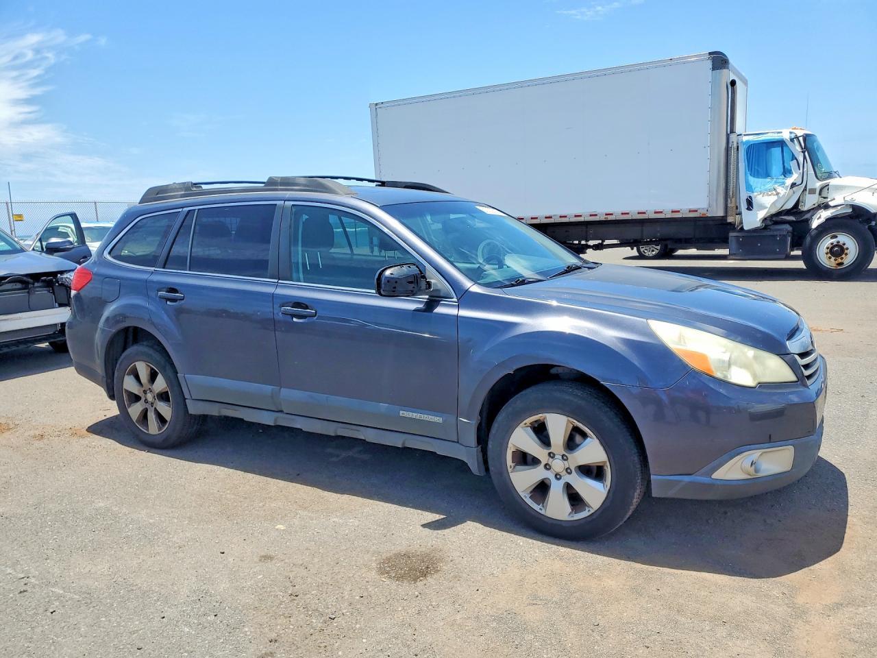 2011 SUBARU OUTBACK — фото 4