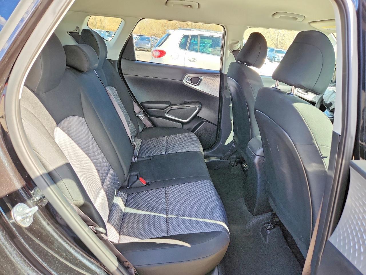 2025 KIA SOUL — фото 11