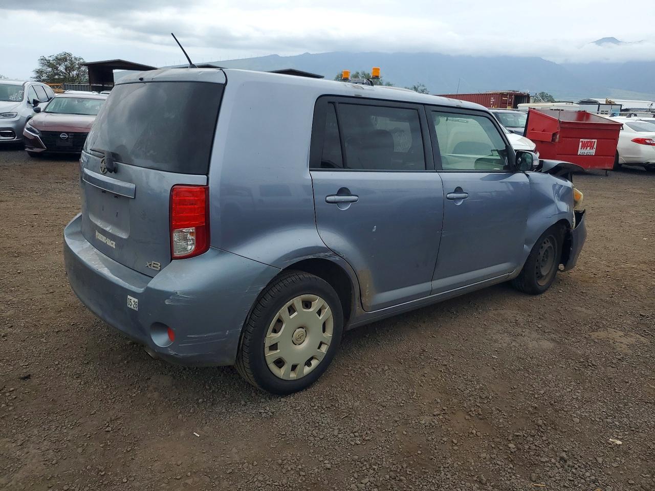 2011 SCION XB — фото 3