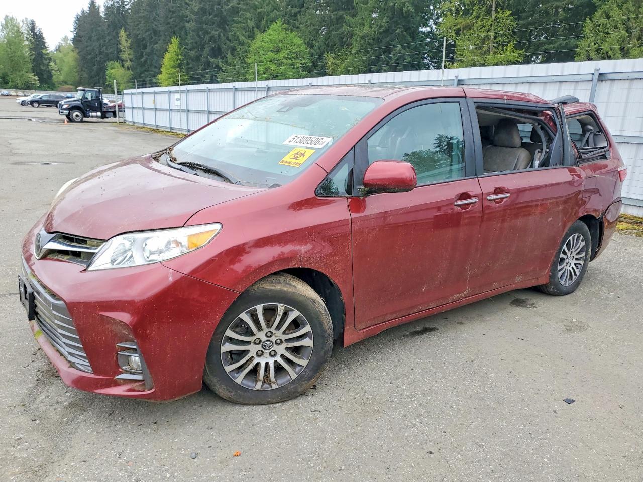 2019 TOYOTA SIENNA — фото 1