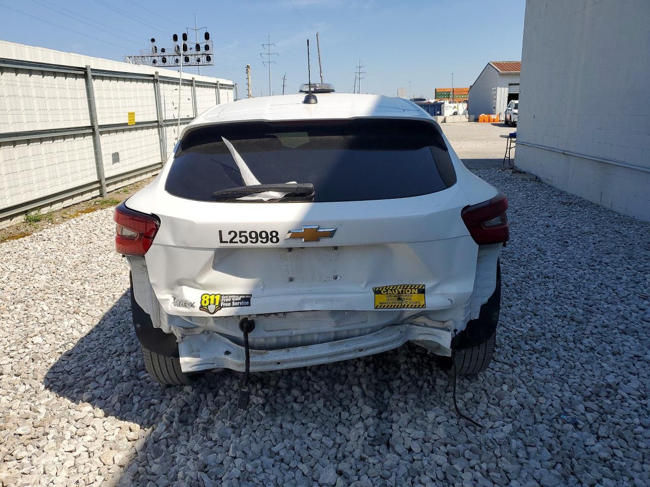 CHEVROLET TRAX
