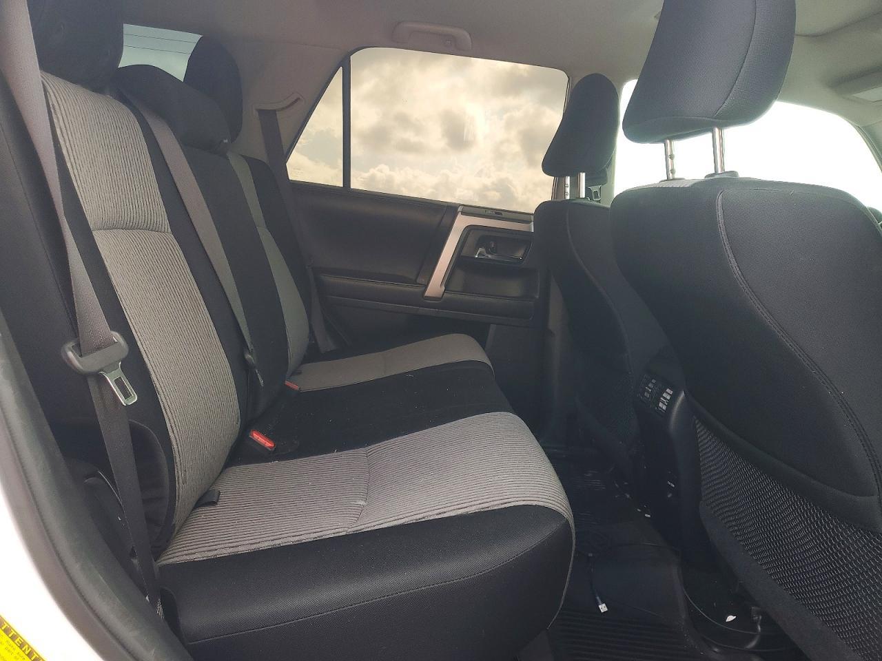 2018 TOYOTA 4RUNNER — фото 11