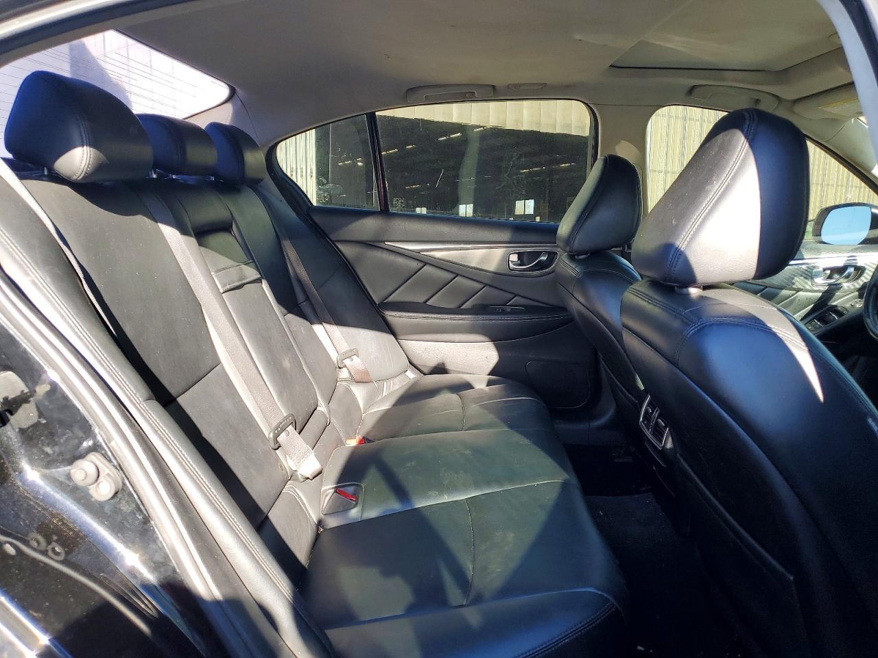 INFINITI Q50