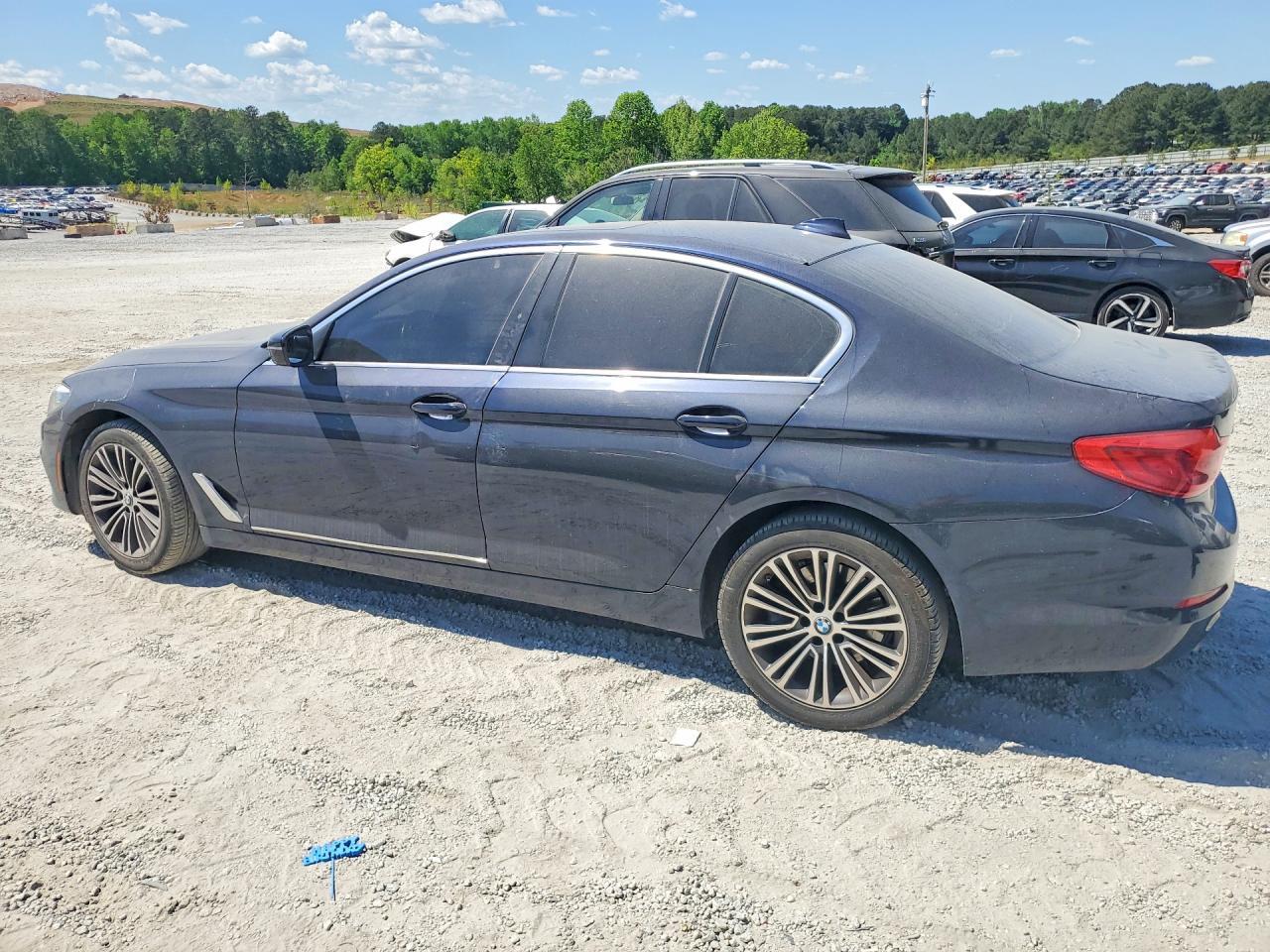 2019 BMW 5 SERIES — фото 2