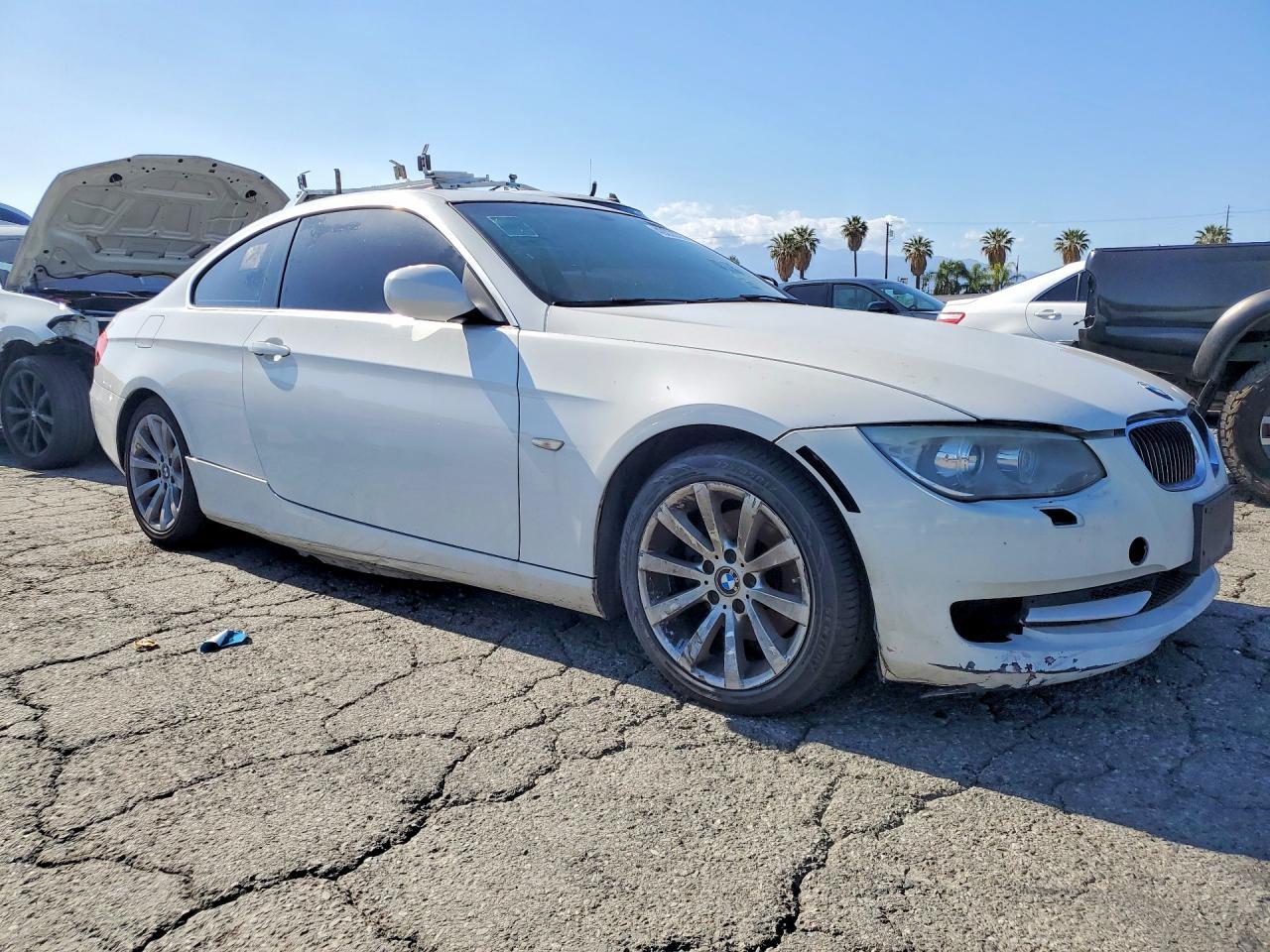 2013 BMW 3 SERIES — фото 4