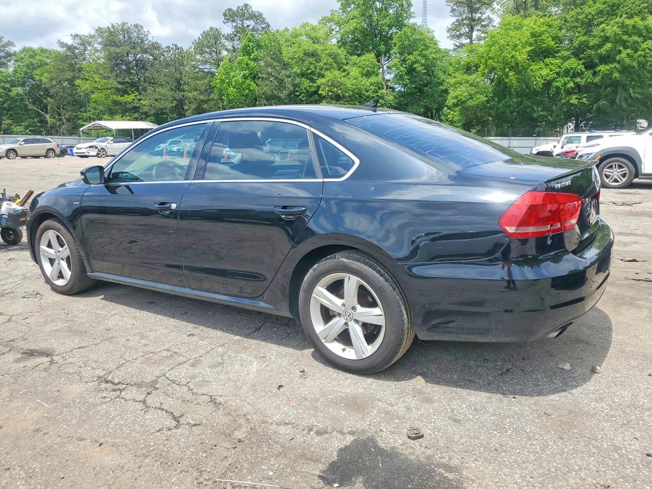 VOLKSWAGEN PASSAT