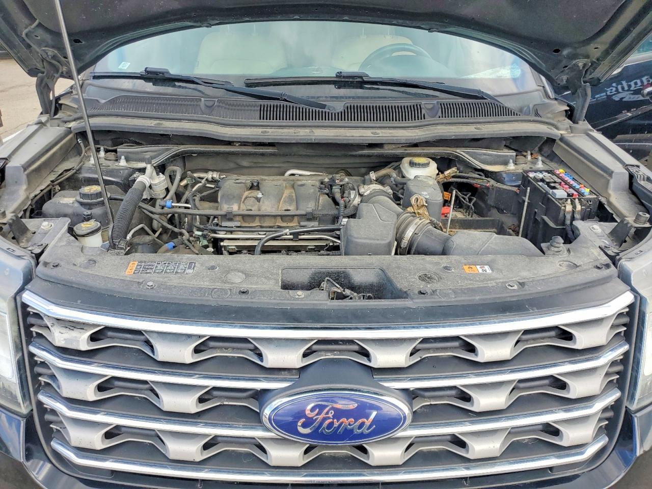 FORD EXPLORER
