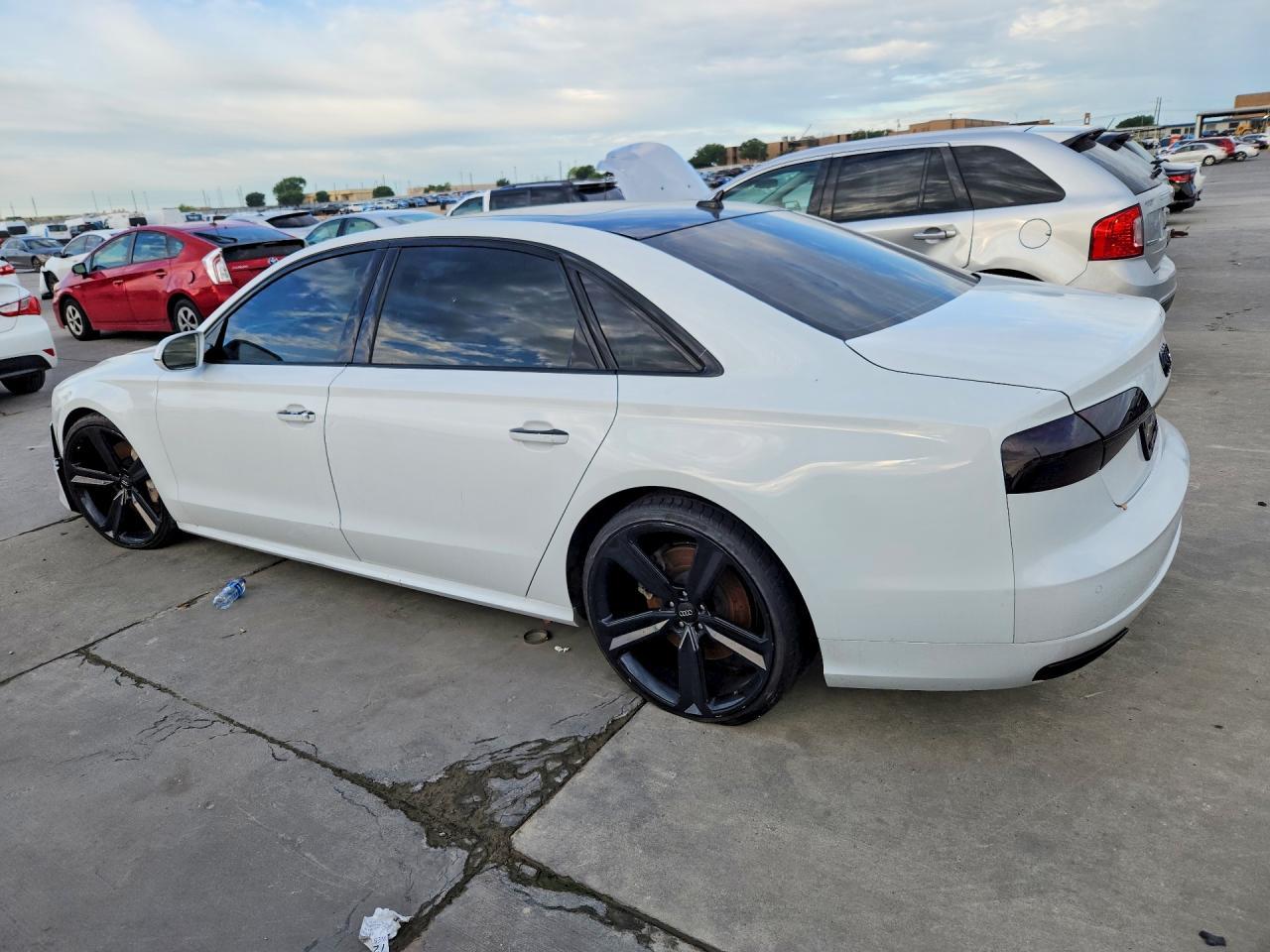 2017 AUDI A8 — фото 2