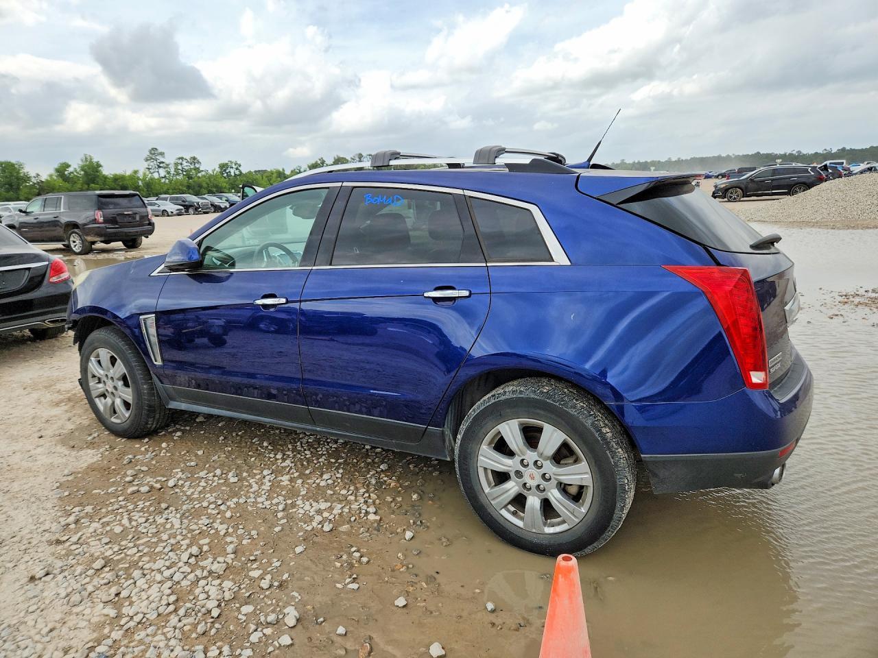 CADILLAC SRX