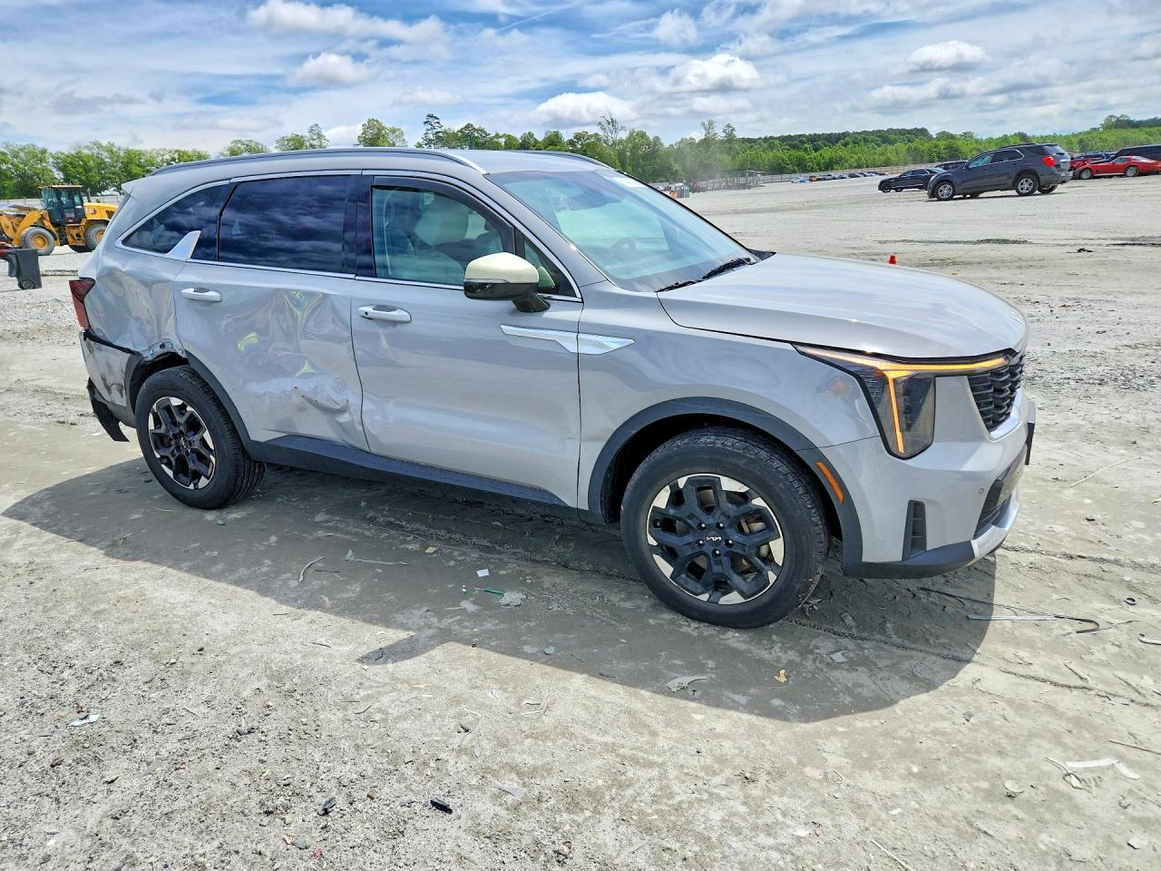 2024 KIA SORENTO — фото 4