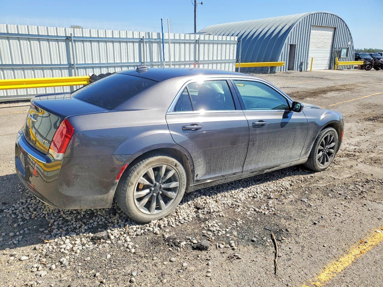 CHRYSLER 300