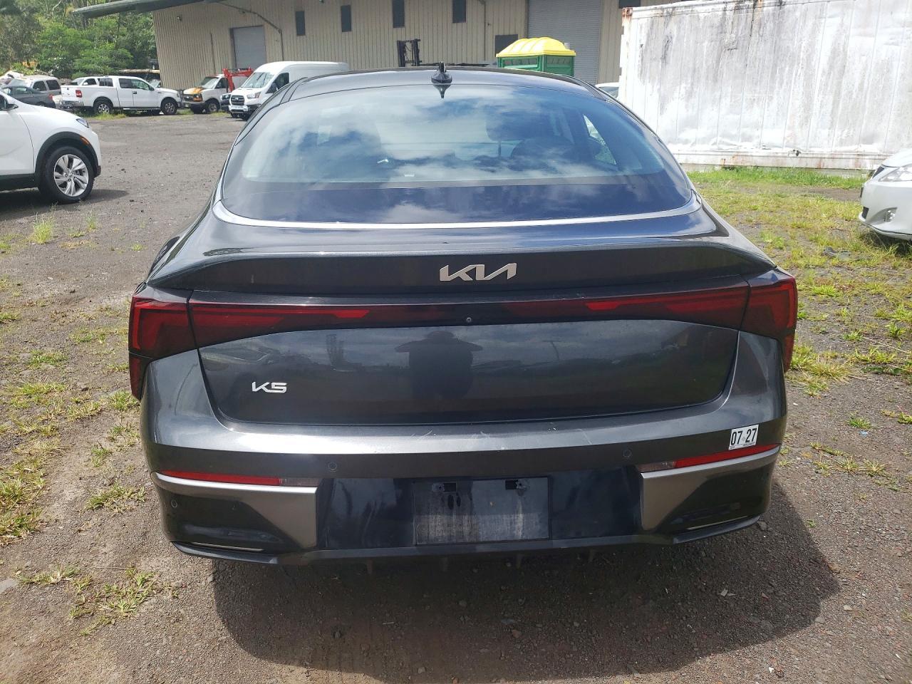 KIA K5