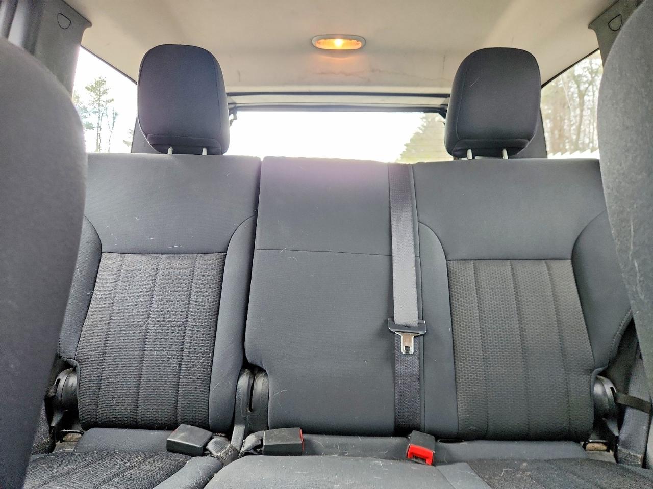 2012 JEEP LIBERTY — фото 10