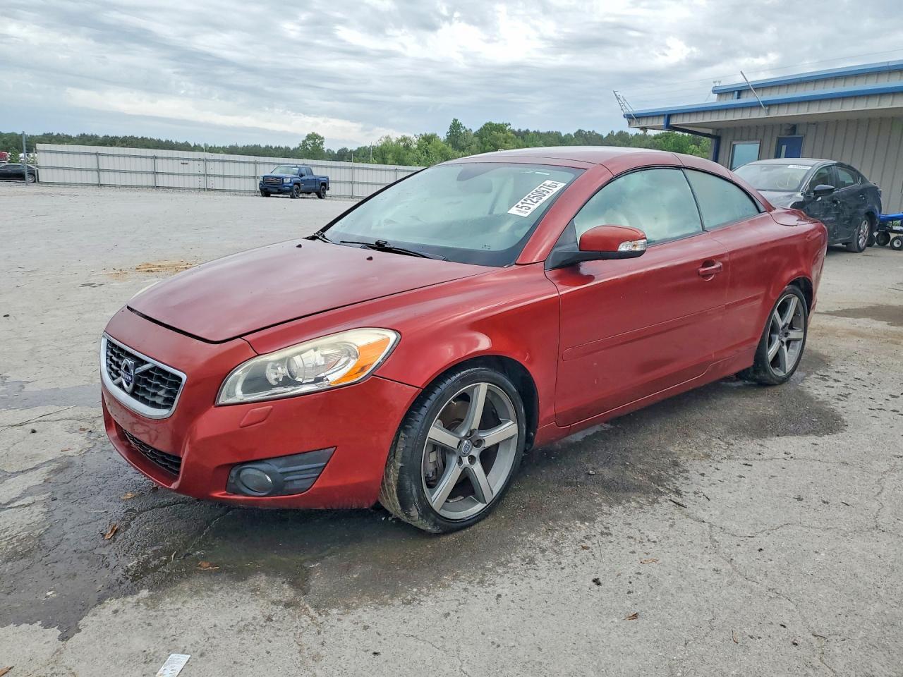 2011 VOLVO C70 — фото 1