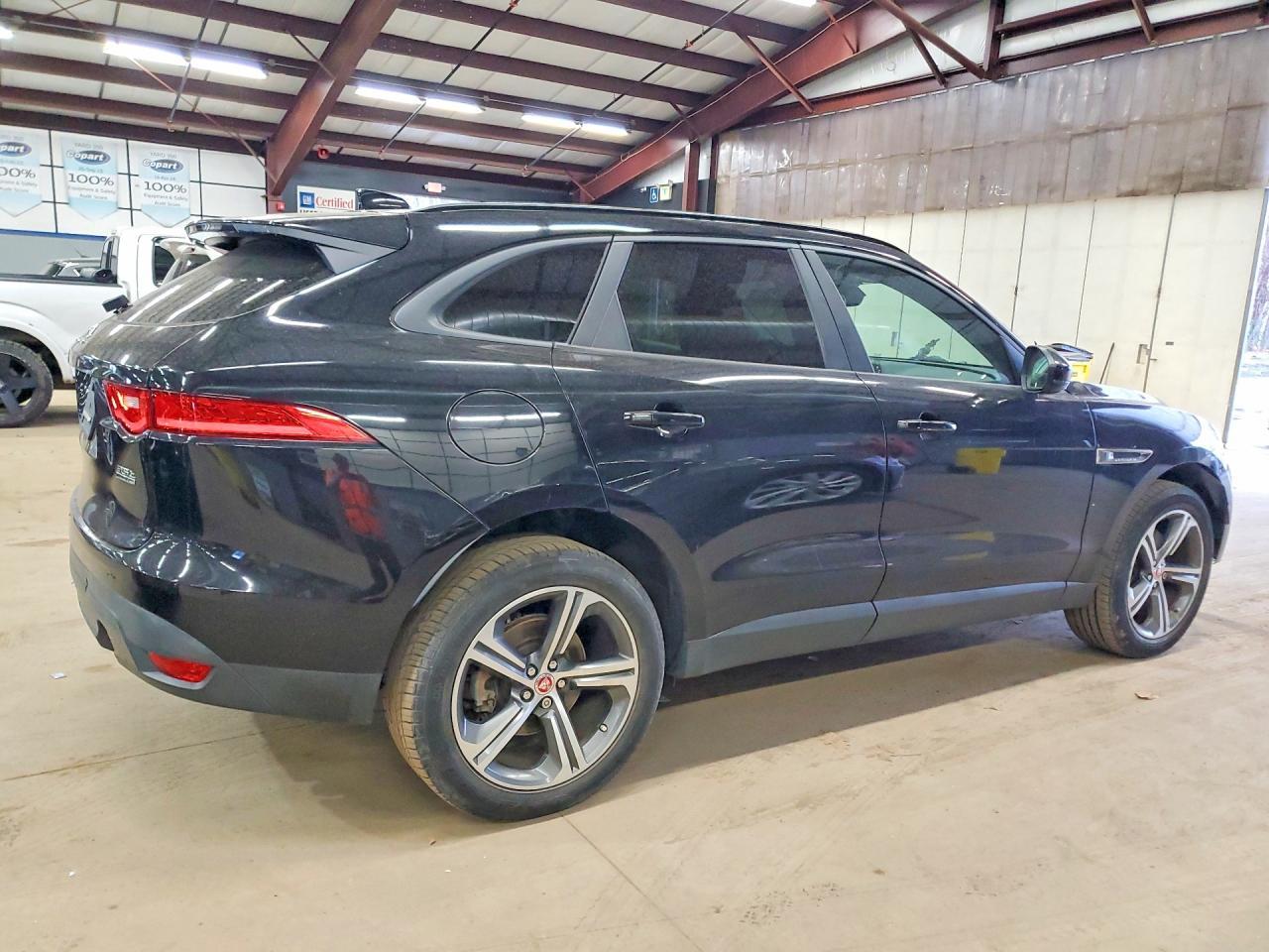 2017 JAGUAR F-PACE — фото 3