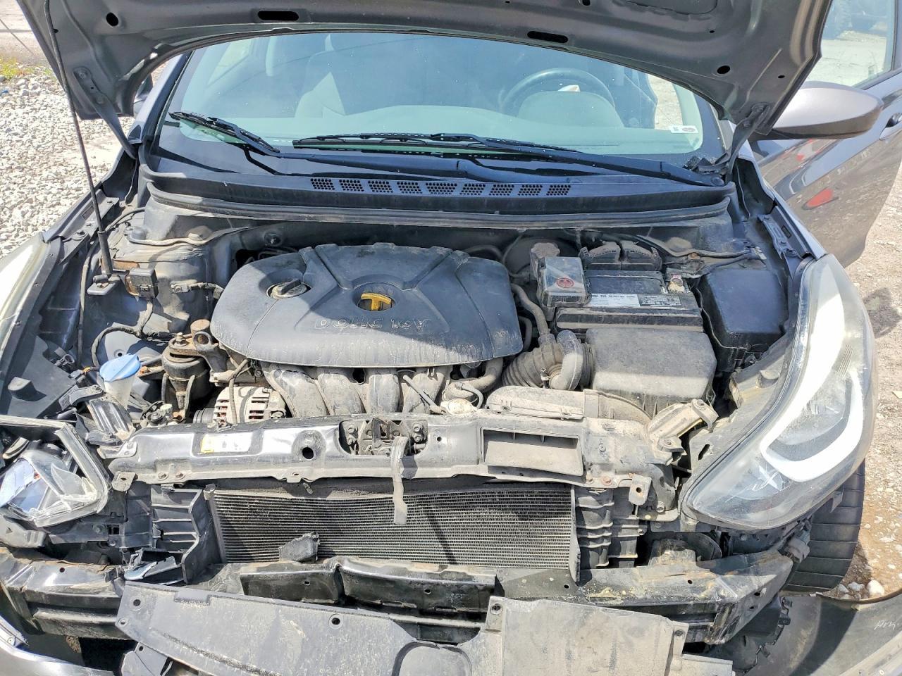 HYUNDAI ELANTRA