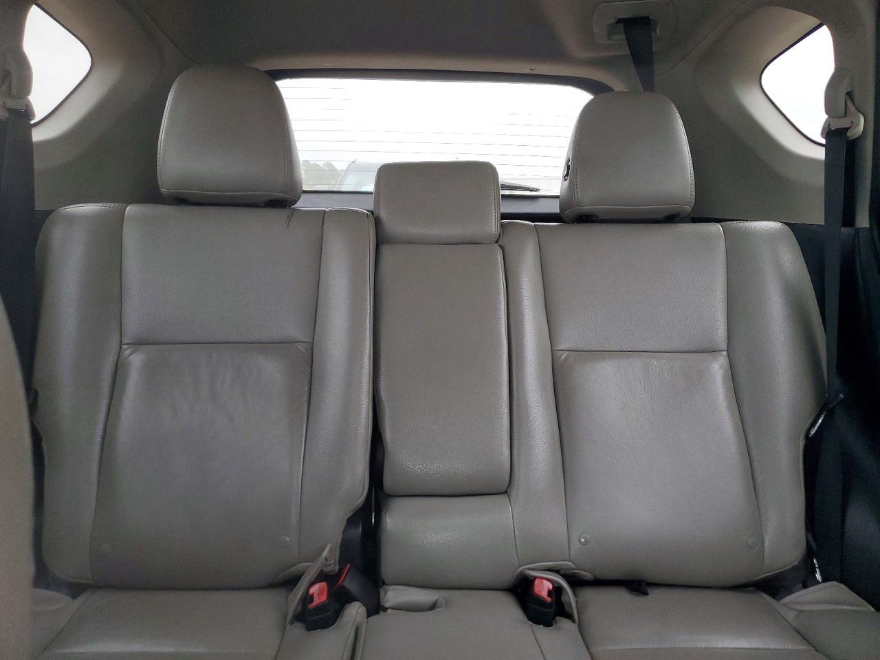 2013 TOYOTA RAV4 — фото 10