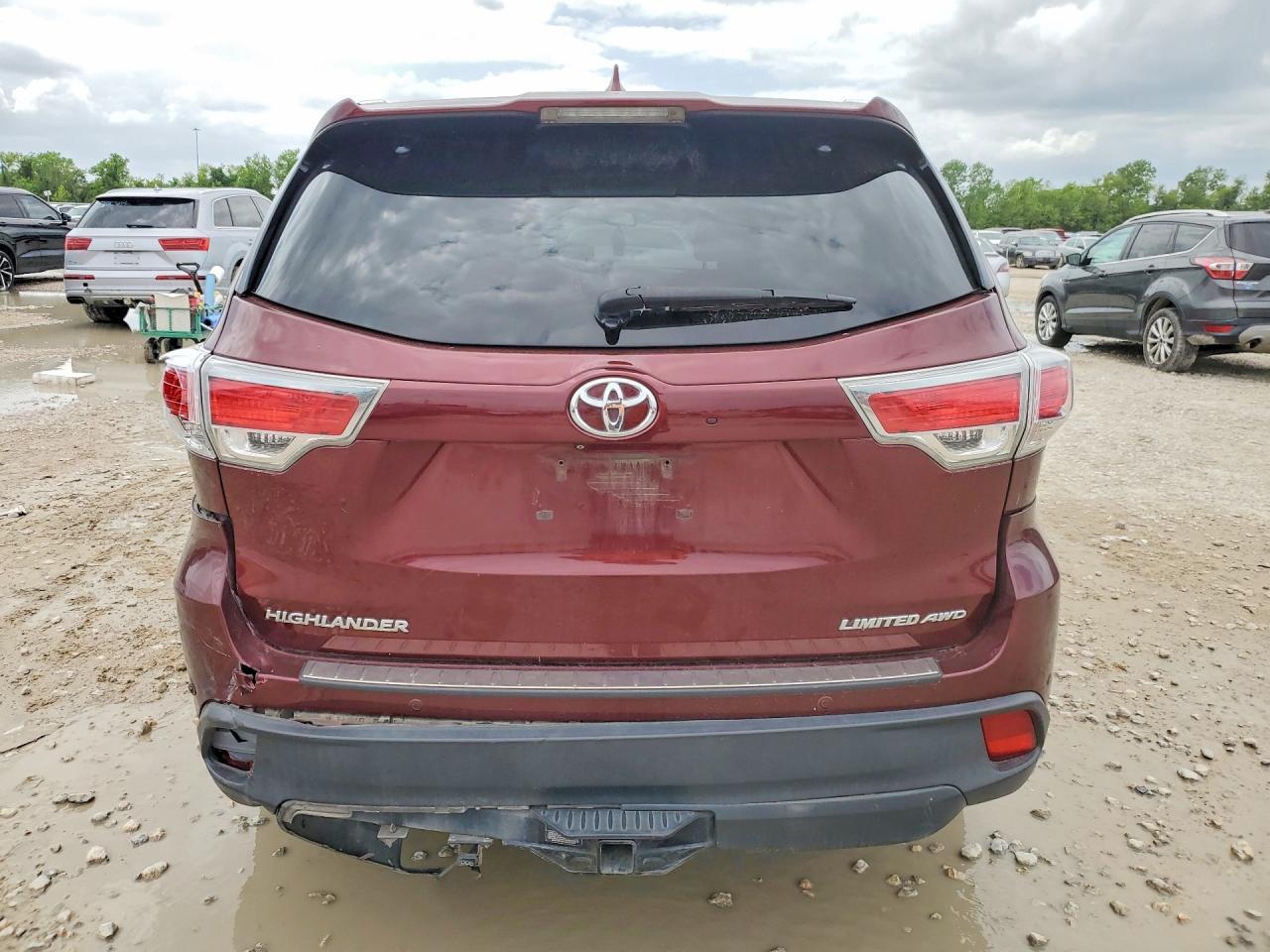 TOYOTA HIGHLANDER