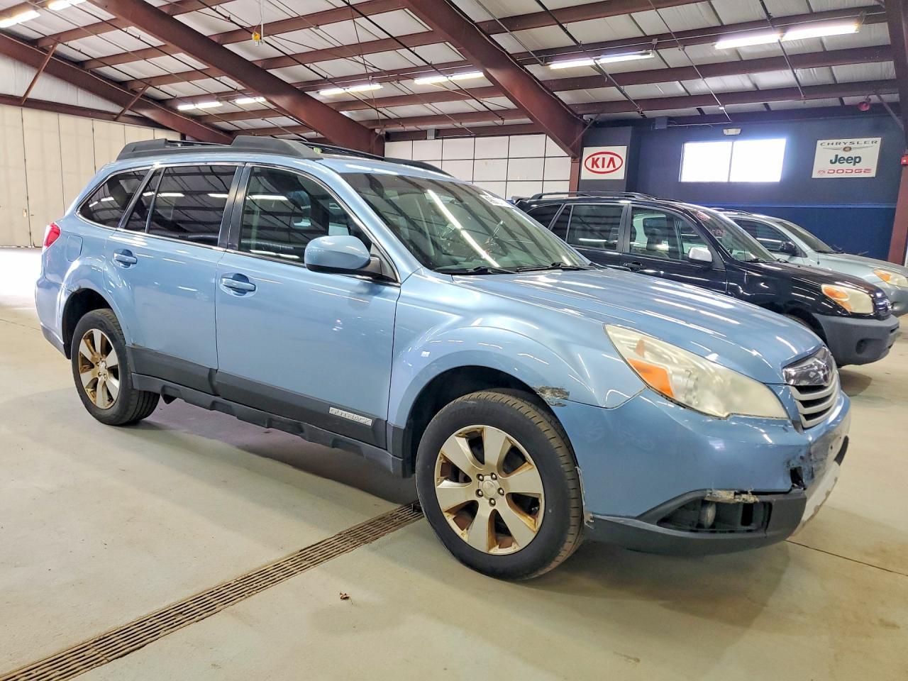 2010 SUBARU OUTBACK — фото 4
