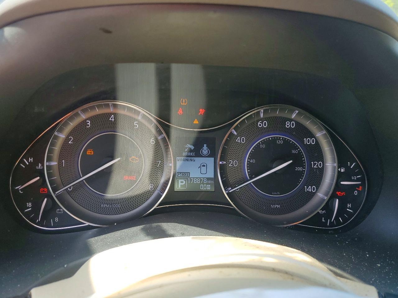 INFINITI QX80