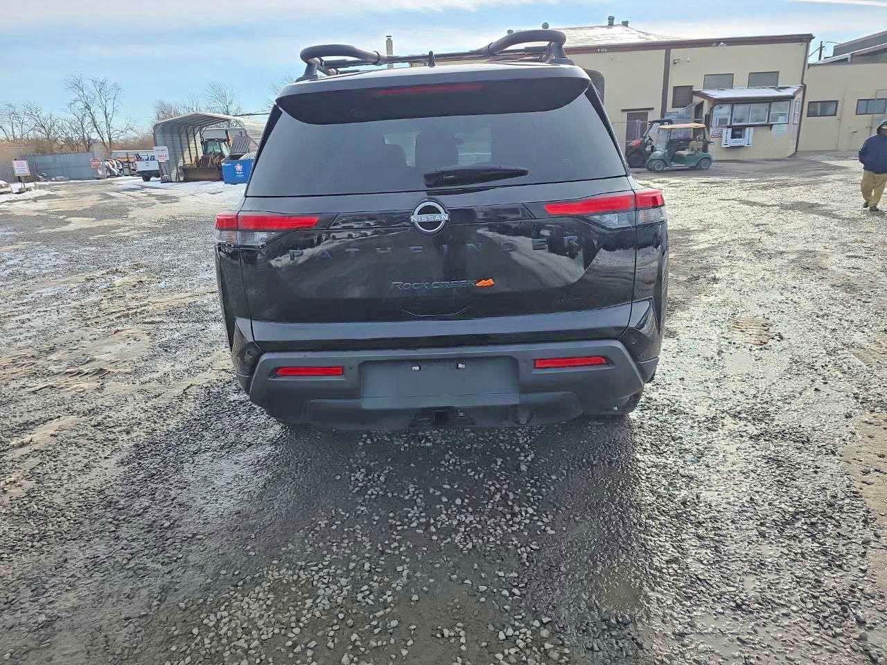 NISSAN PATHFINDER