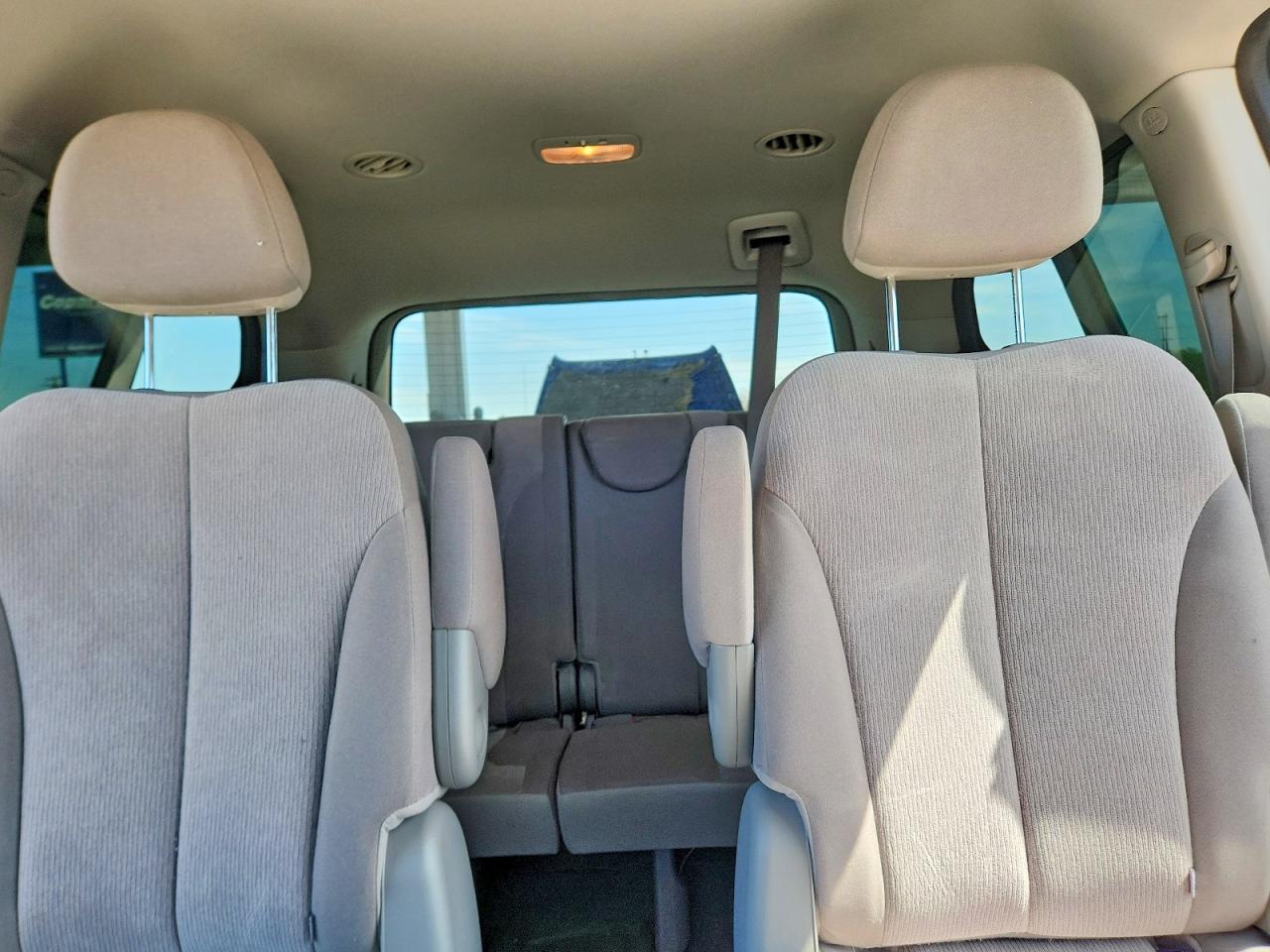 2012 KIA SEDONA — фото 10