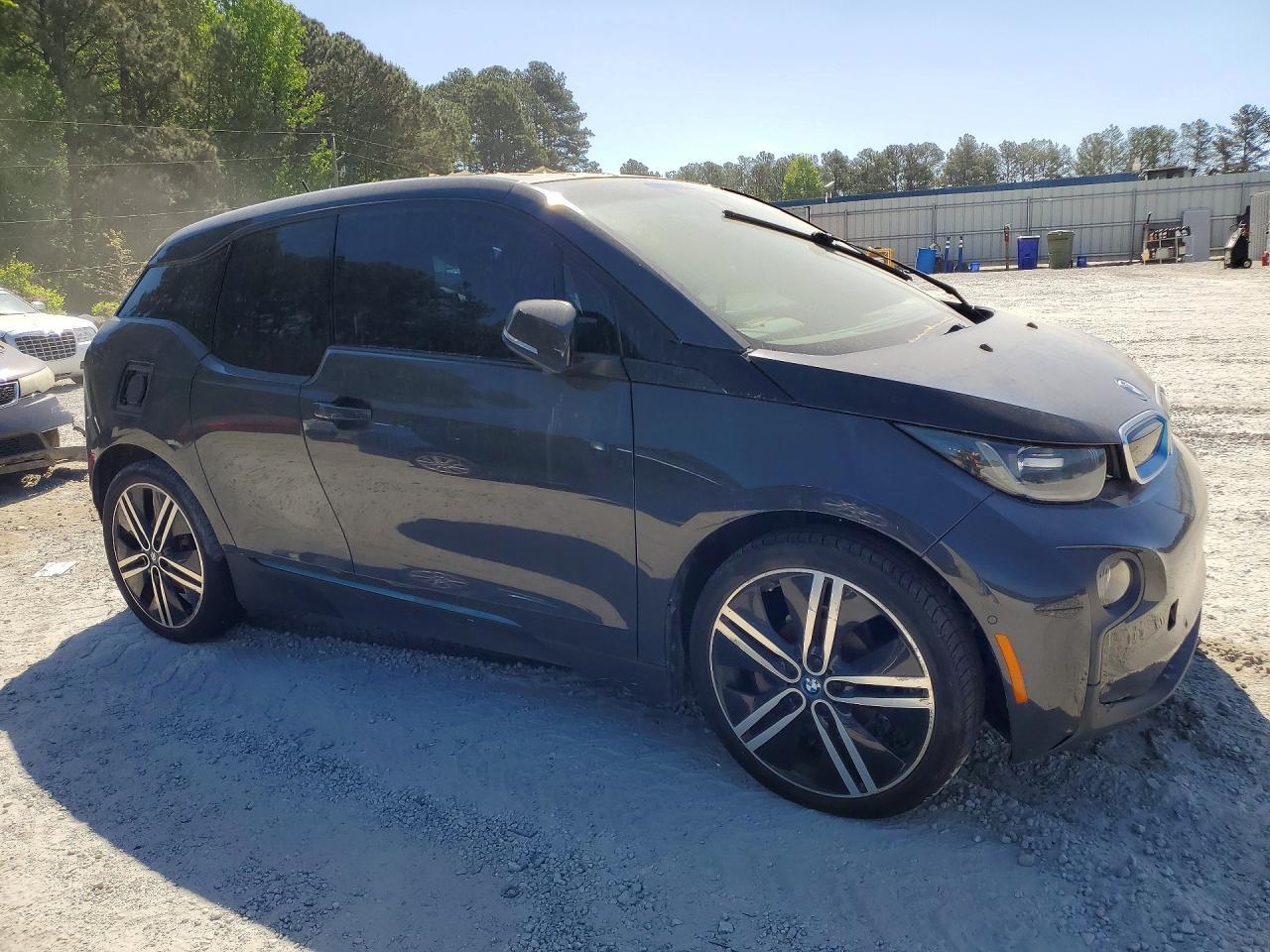 BMW I3
