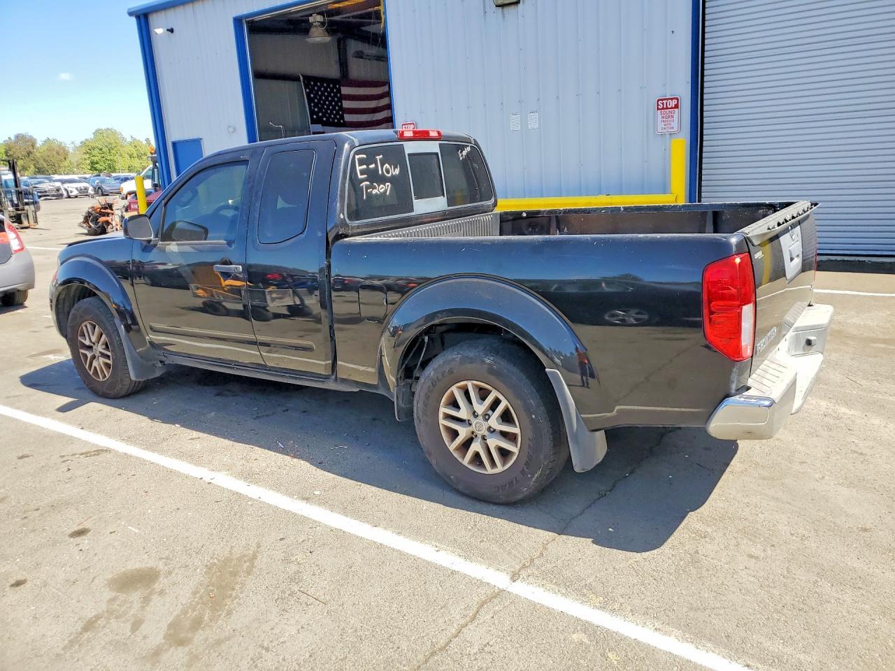 NISSAN FRONTIER