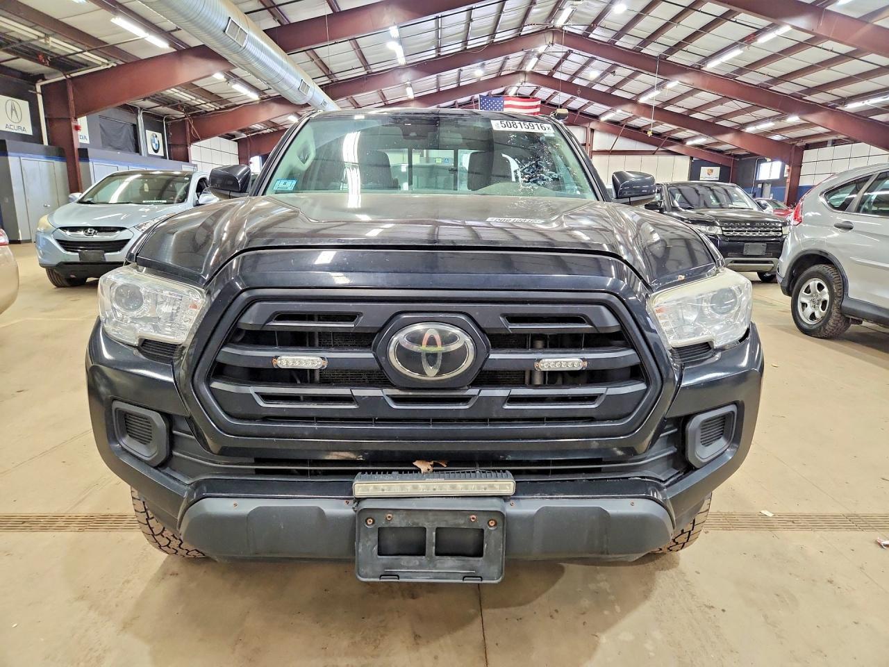 TOYOTA TACOMA