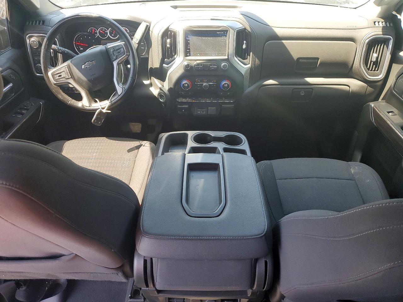 CHEVROLET SILVERADO
