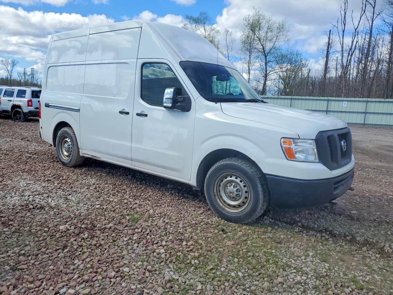 2015 NISSAN NV3500 — фото 4